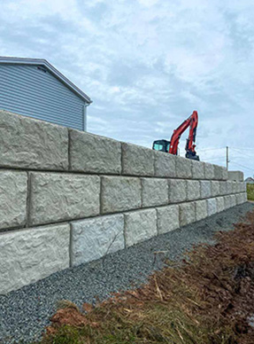 Slider_RetainingWall_Bildformat